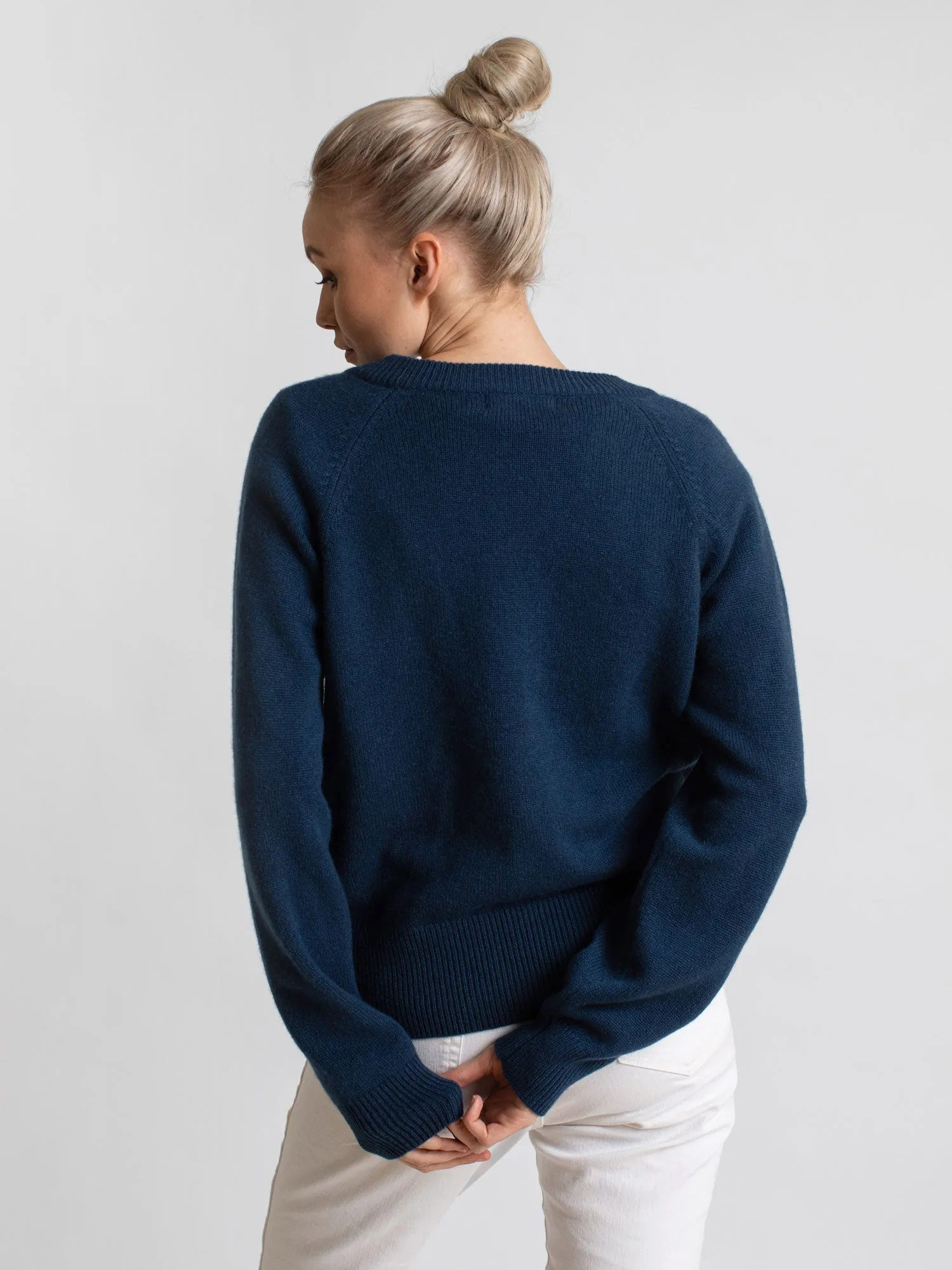 Cashmere cardigan "Eir" - mountain blue