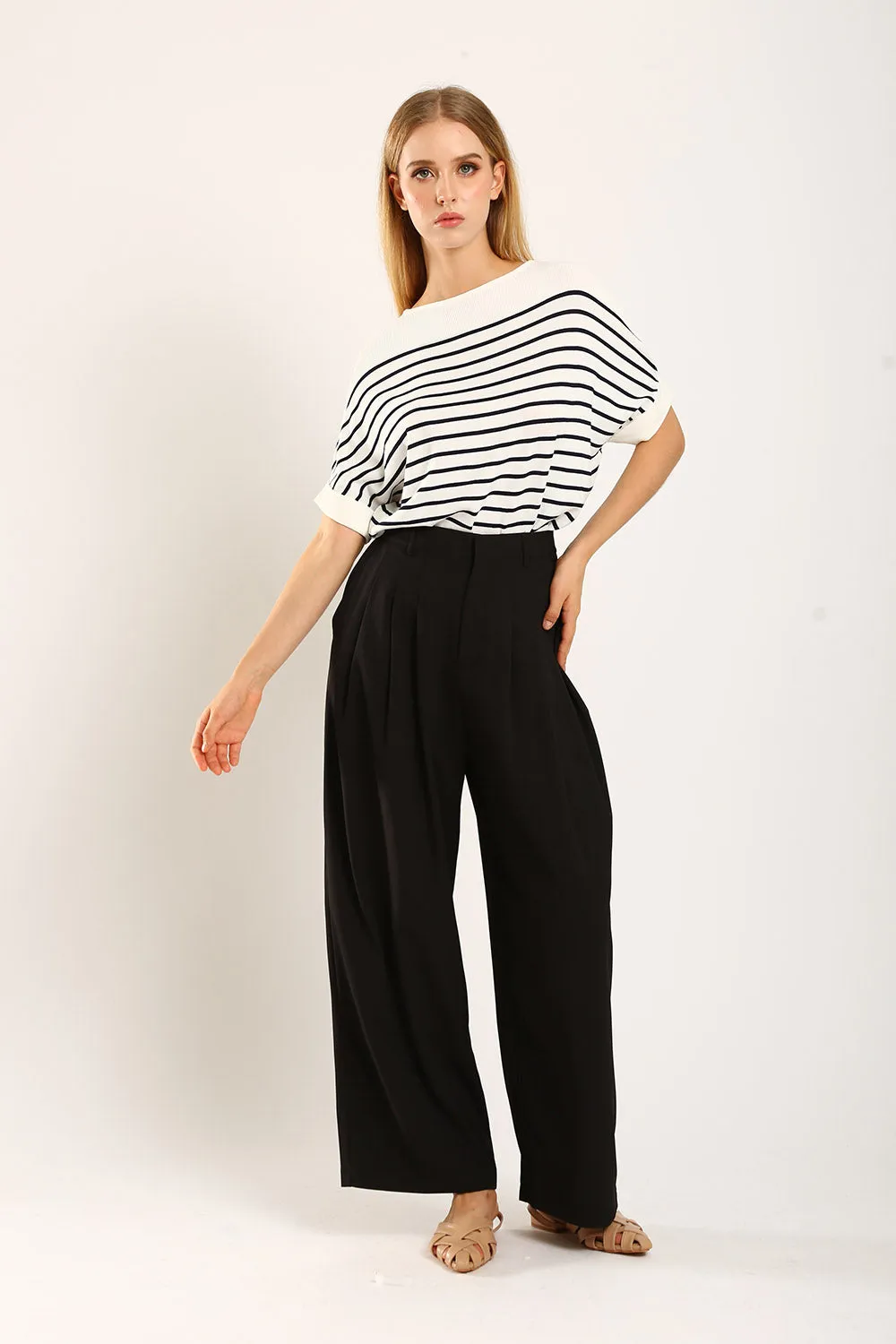 Claudette Relaxed Tailored Pants in Black