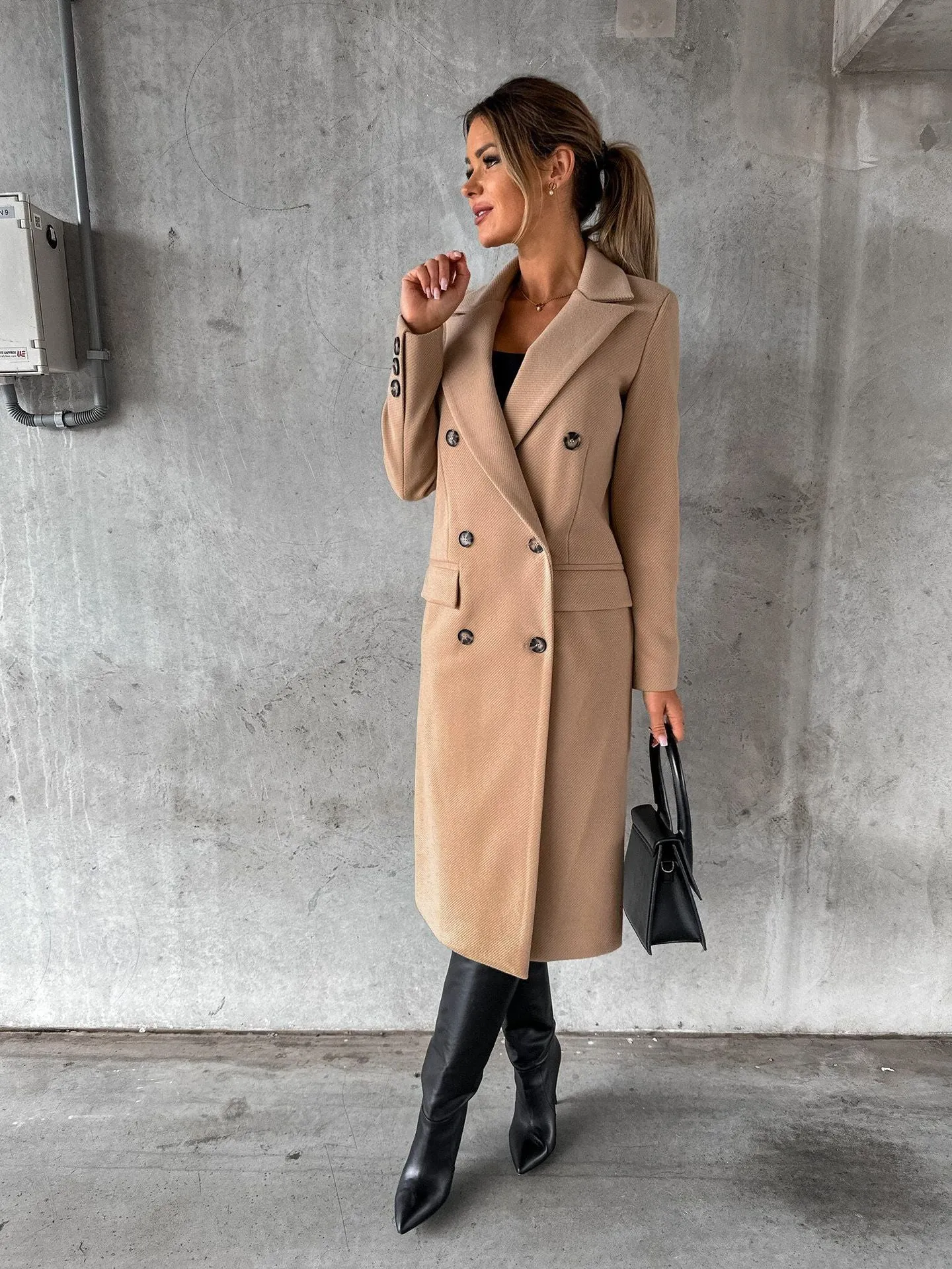 Laura Elegant Coat