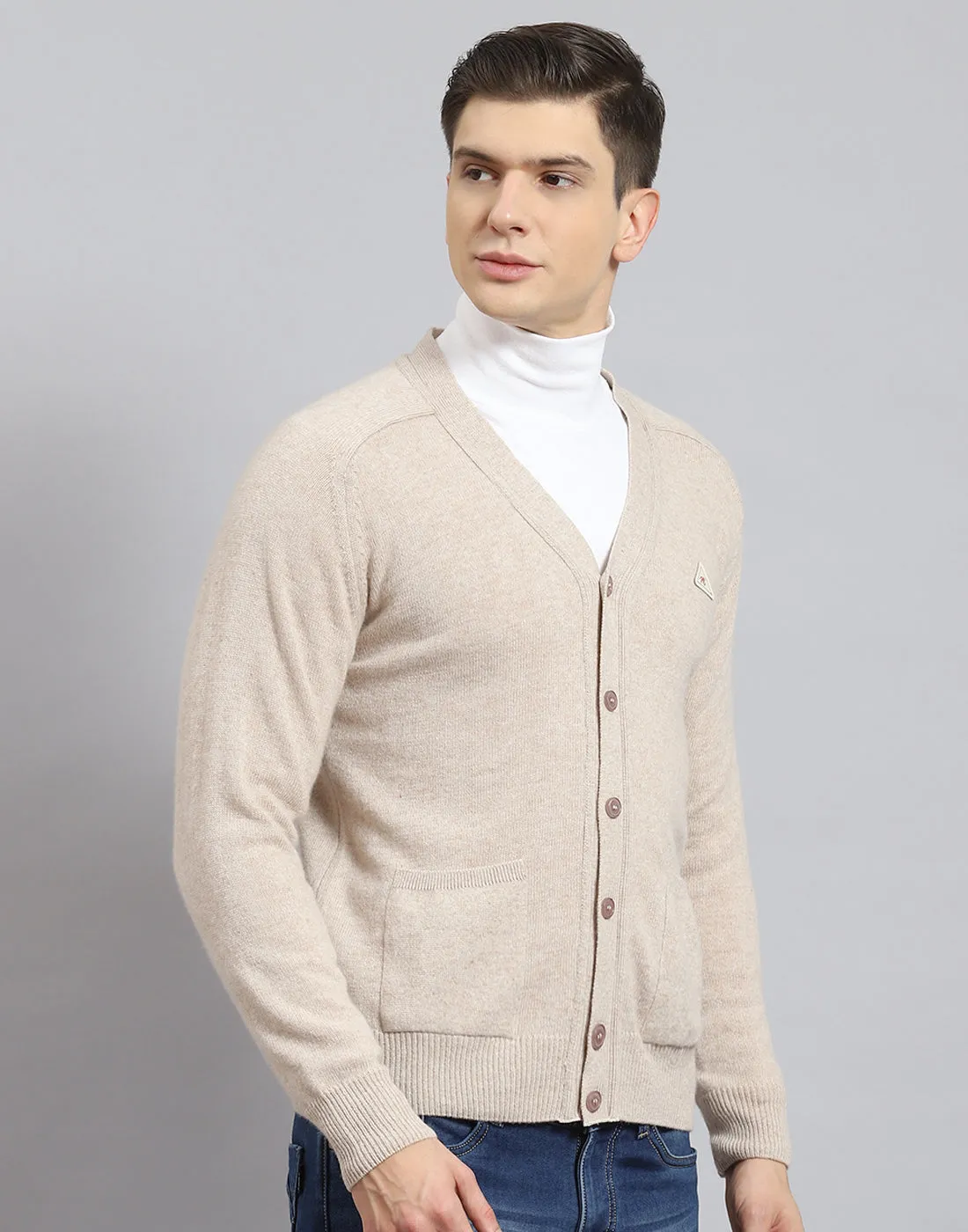 Men Beige Solid V Neck Full Sleeve Cardigan