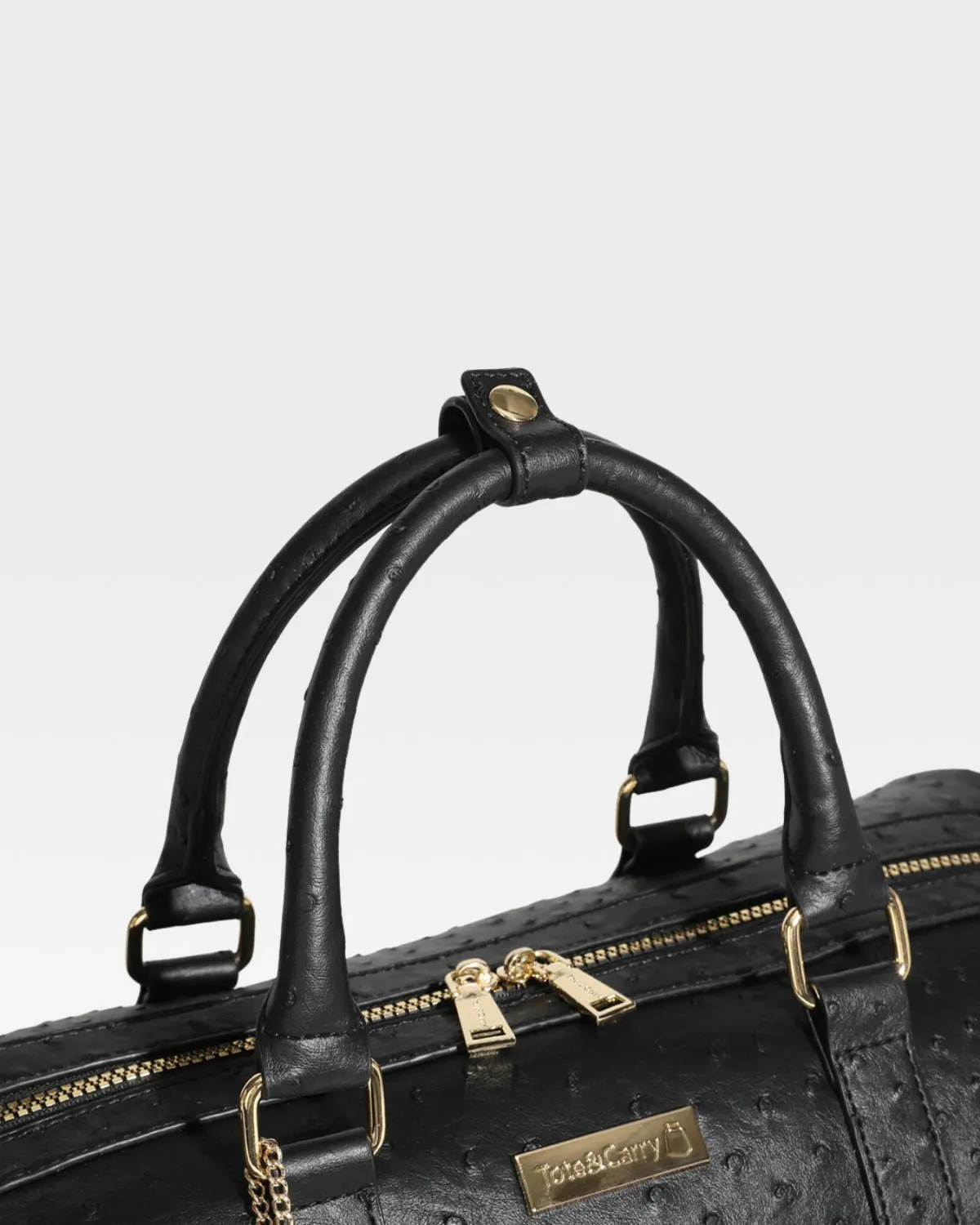 Ostrich Duffle Bag in Black