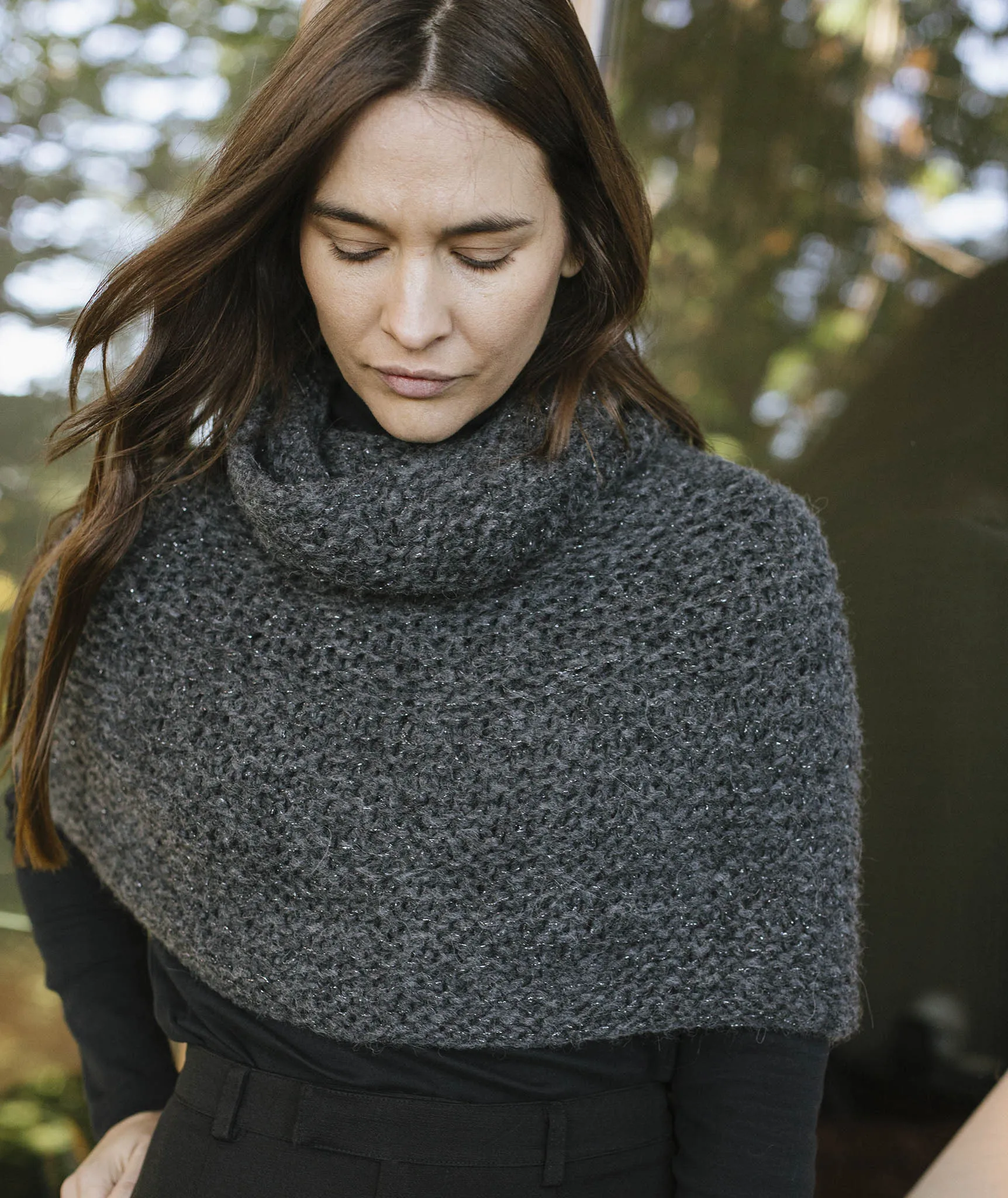 Shoulder Cozy Using Rowan Brushed Fleece and Lana Grossa Brillino